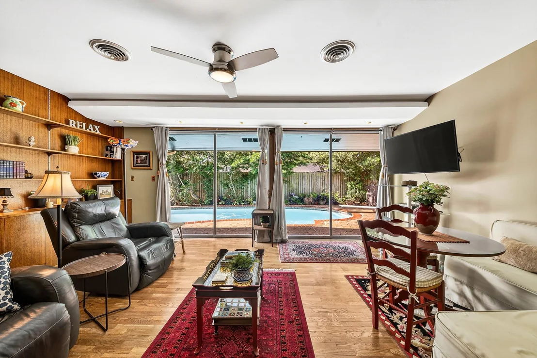Photo of 5327 Valkeith Drive