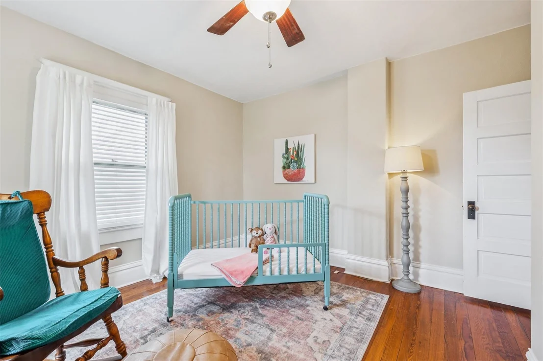 Photo of 1004 Mitchell Street