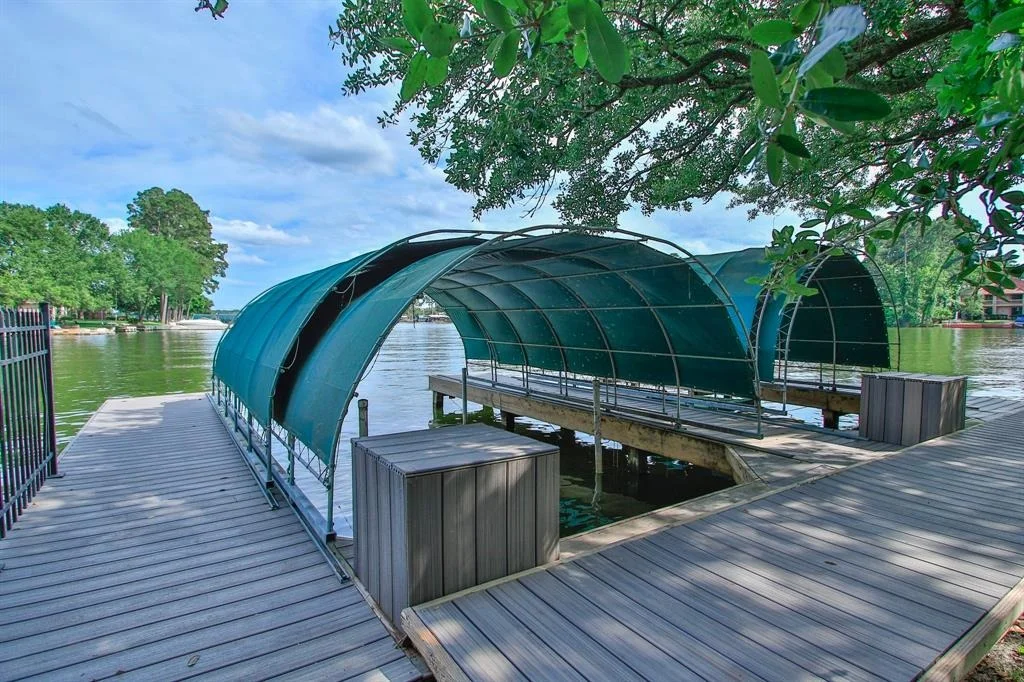Photo of 3023 Willowbend Road