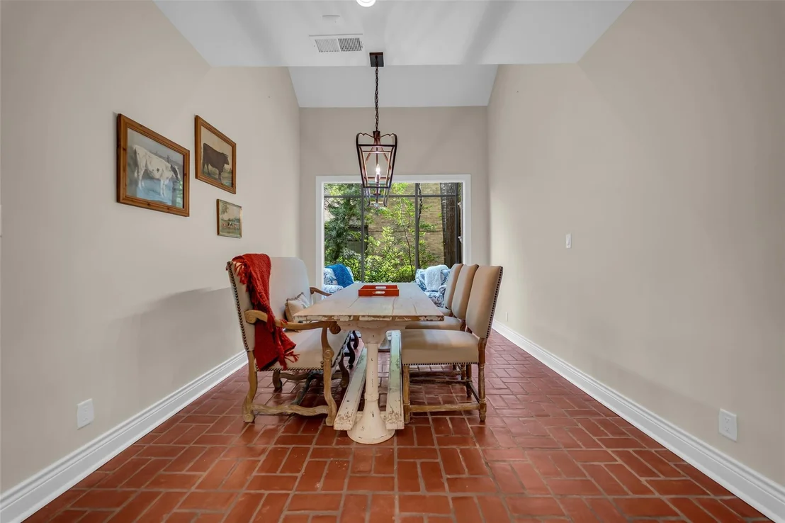 Photo of 20 Sugarberry Circle