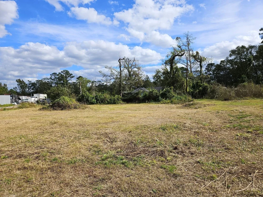 Photo of 10452 Hirsch Road