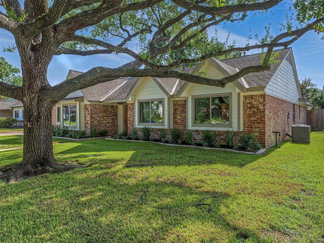 Photo of 2014 Elmgate Drive