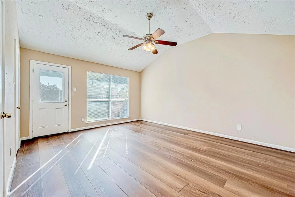 Photo of 2434 Planters Row