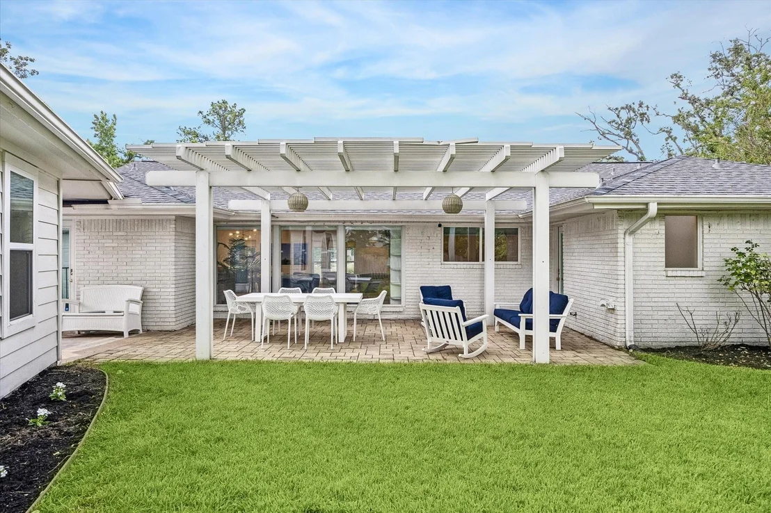 Photo of 1031 Chamboard Lane