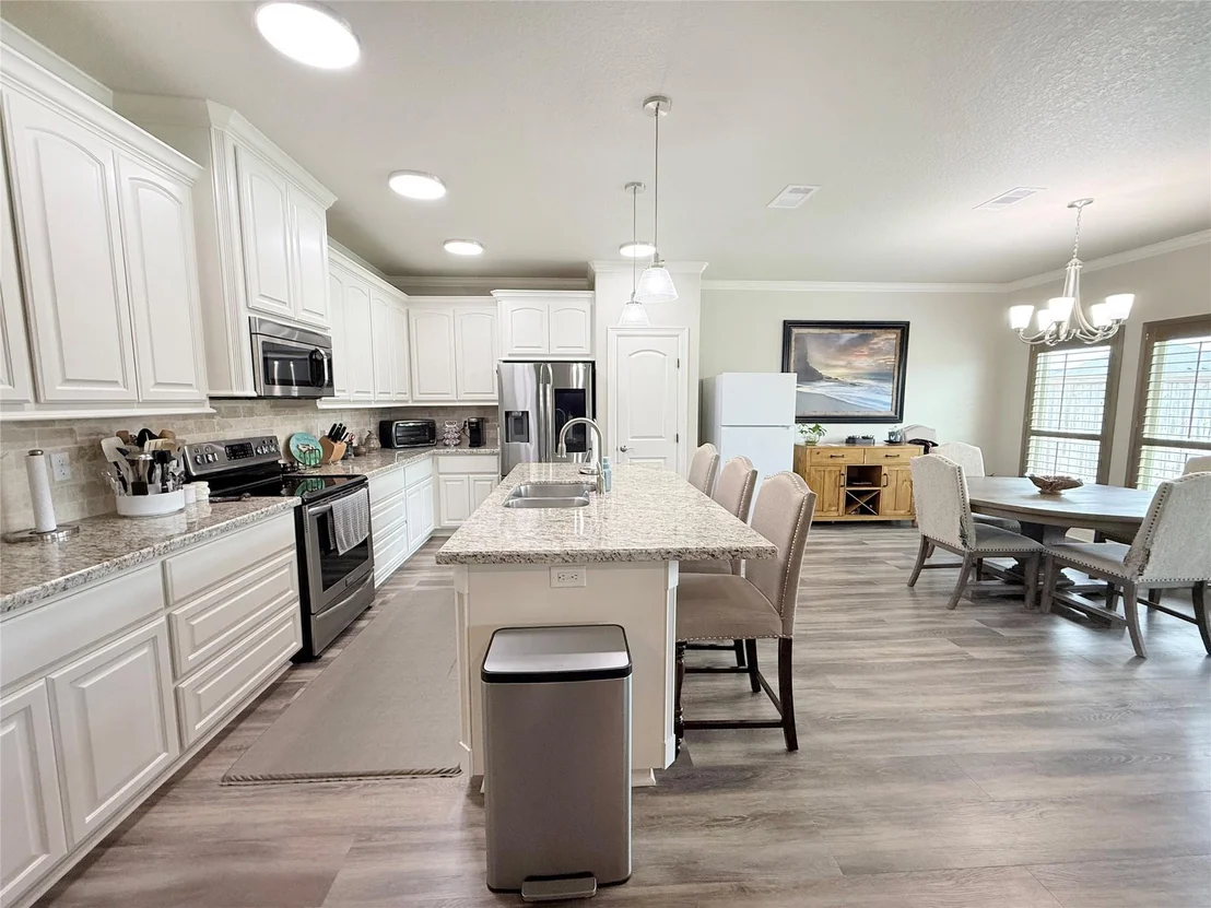 Photo of 313 Creekside Lane