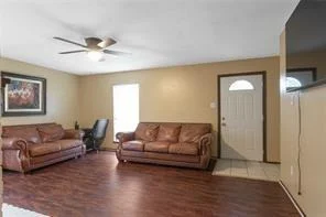 Photo of 7507 Mesones Drive