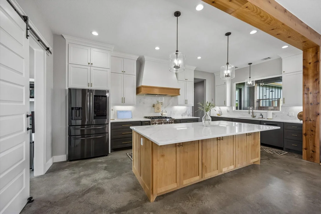 Photo of 2610 County Road 163