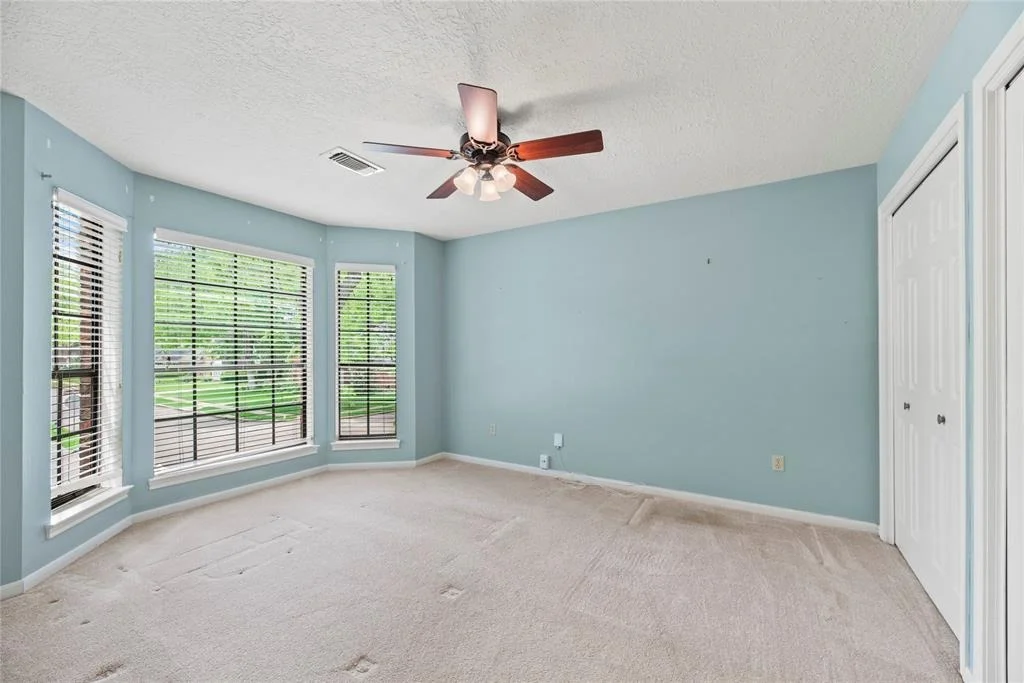 Photo of 1015 Deerfield Road