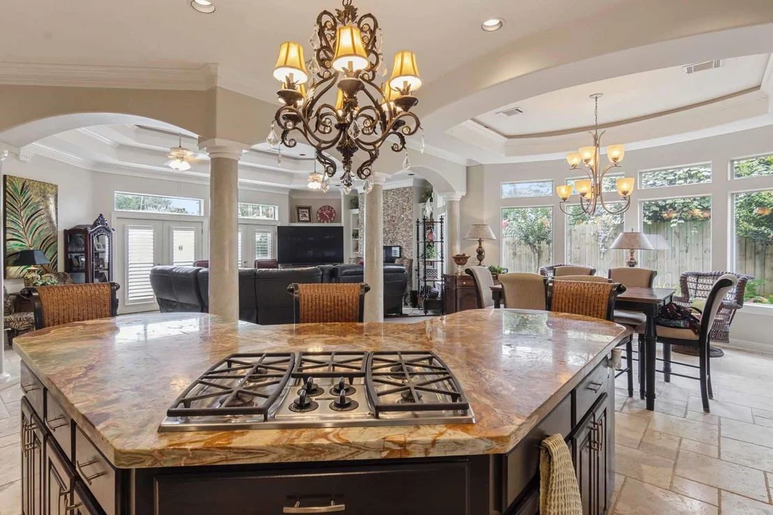Photo of 537 Villa Drive
