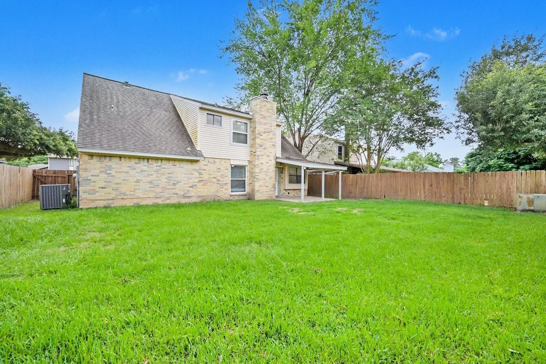 Photo of 18511 Sweetmeadow Drive
