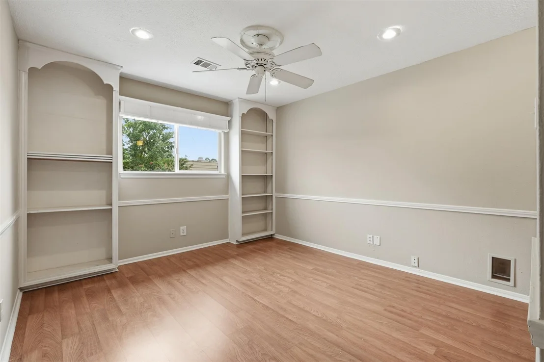Photo of 8310 Mentmore Drive