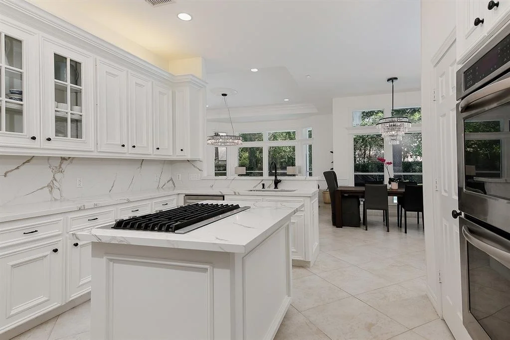 Photo of 26 W Fairbranch Circle