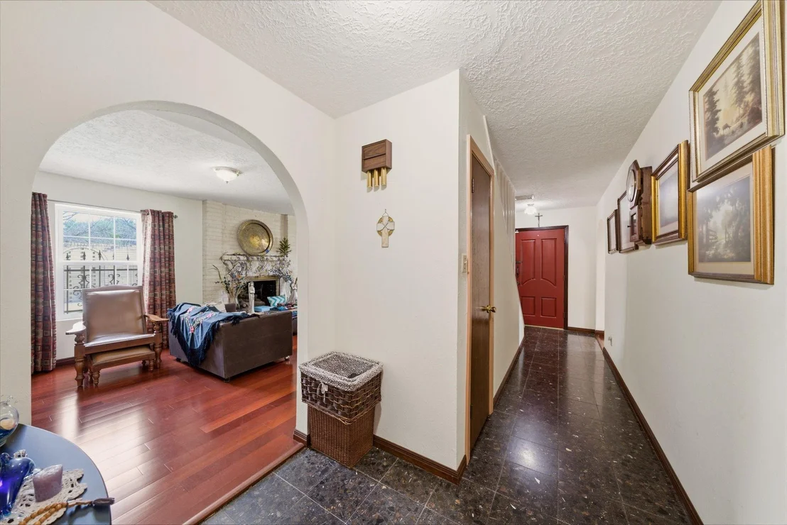 Photo of 1124 Estate Drive