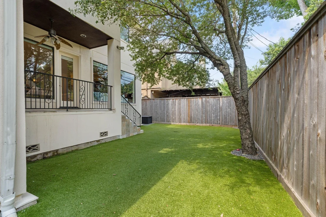 Photo of 5202 Patrick Henry Street