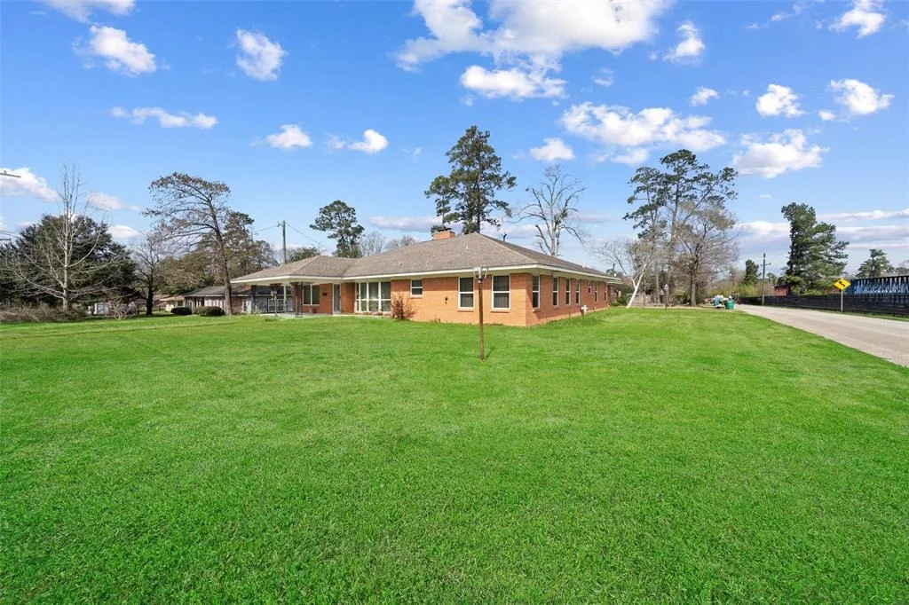 Photo of 102 Conroe Drive