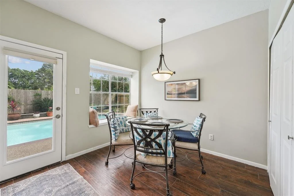Photo of 16023 Lakestone Drive