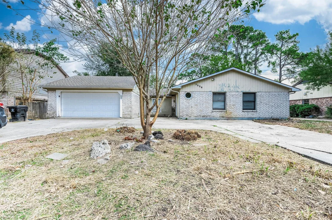 Photo of 7526 Antoine Drive