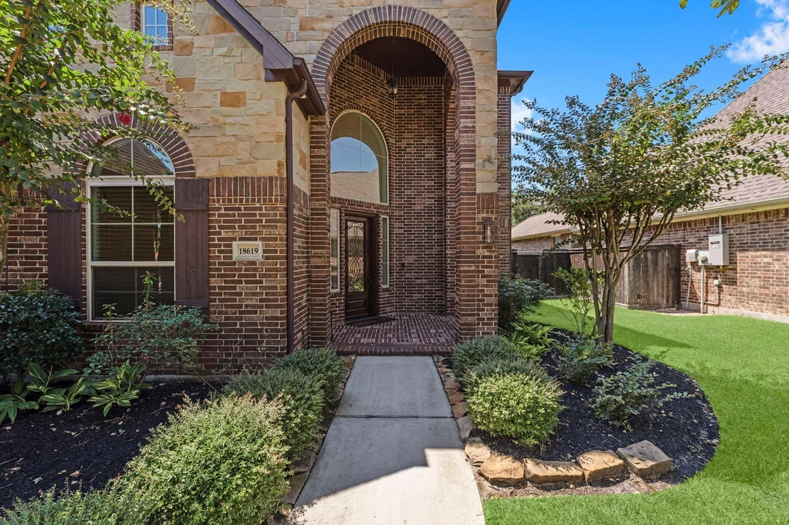Photo of 18619 Duke Lake Drive
