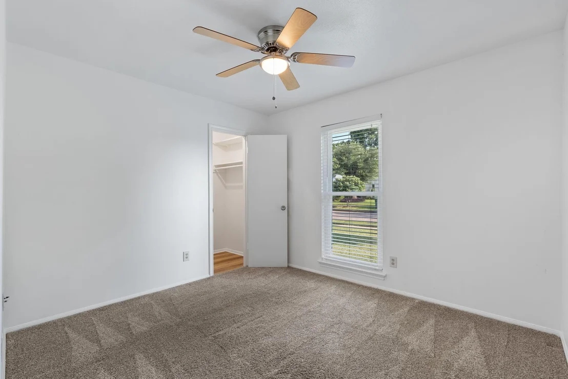 Photo of 8918 Langdon Lane