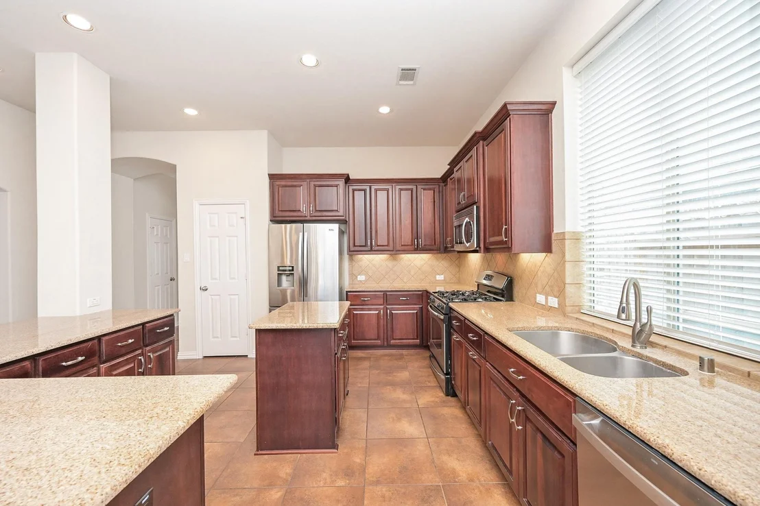 Photo of 28115 Chalet Park Drive