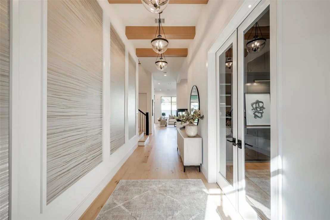 Photo of 2332 South Blvd Boulevard