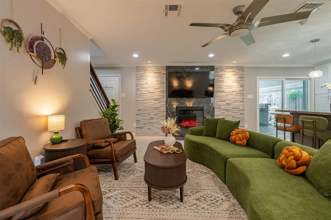 Photo of 4310 Black Locust Drive