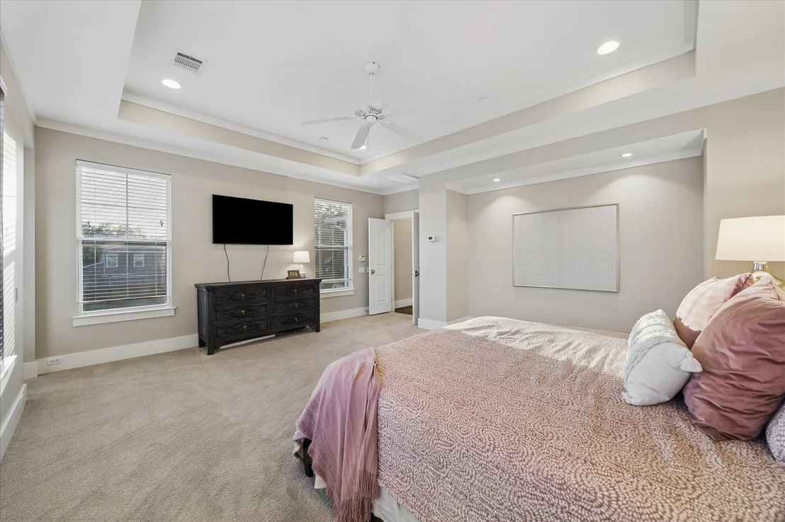 Photo of 1525 Chippendale Road