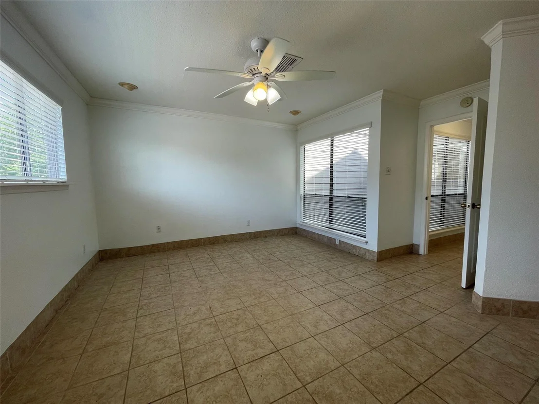 Photo of Unit 4 at 1908 Augusta Drive