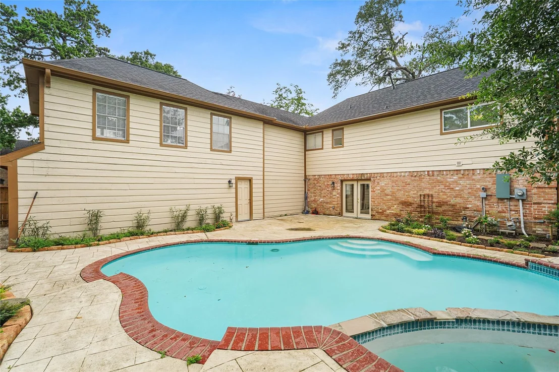 Photo of 15027 Walters Road