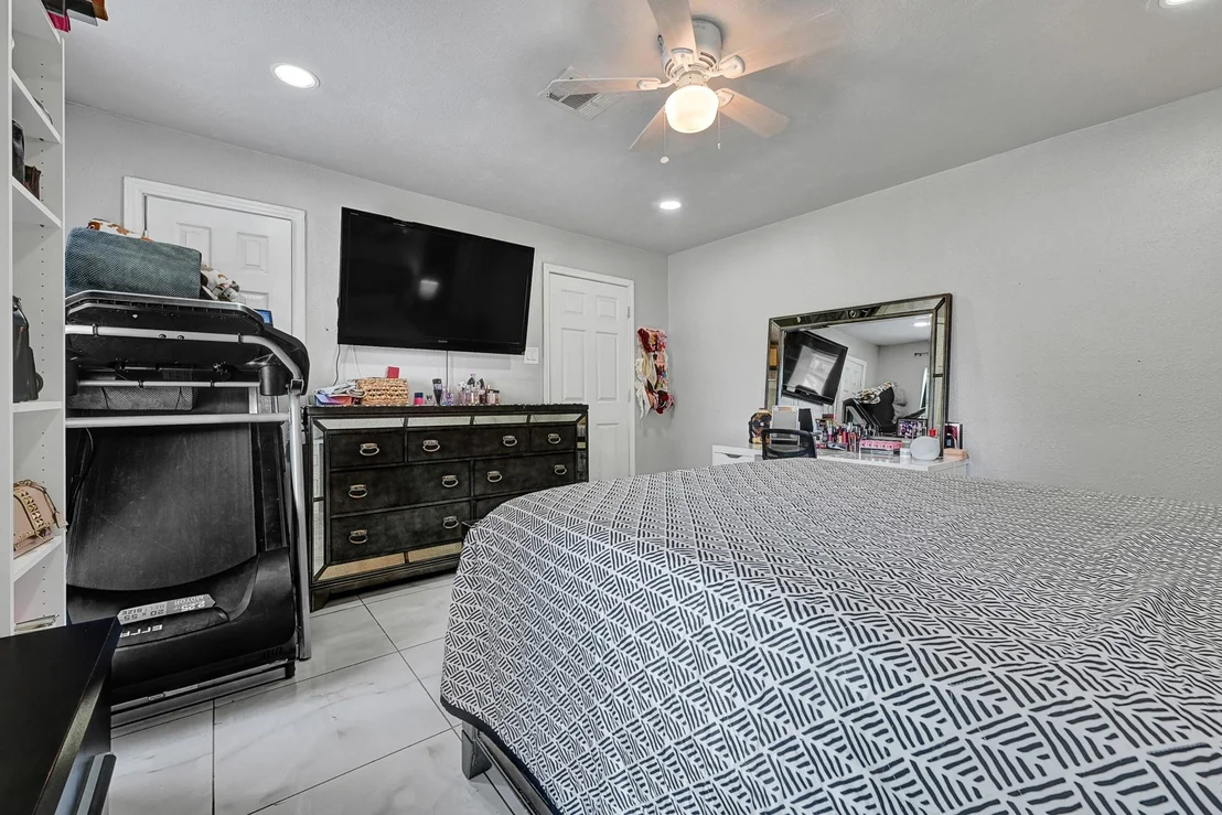 Photo of 915 Coleman Avenue