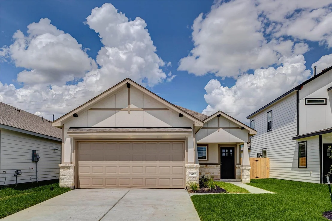 Photo of 6467 Escondido Drive