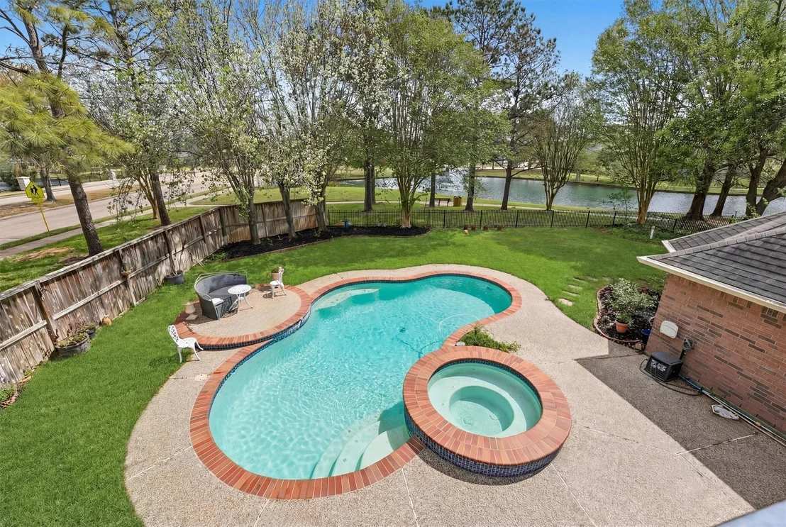 Photo of 16018 Lower Lake Drive