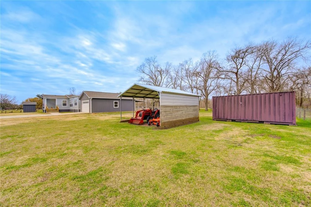 Photo of 6228 County Road 42