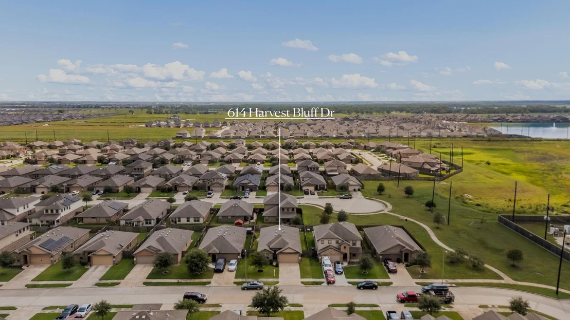 Photo of 614 Harvest Bluff Drive