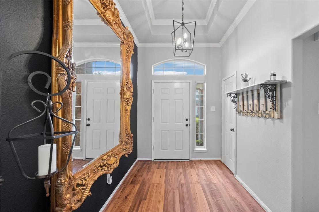 Photo of 723 Far Pines Drive