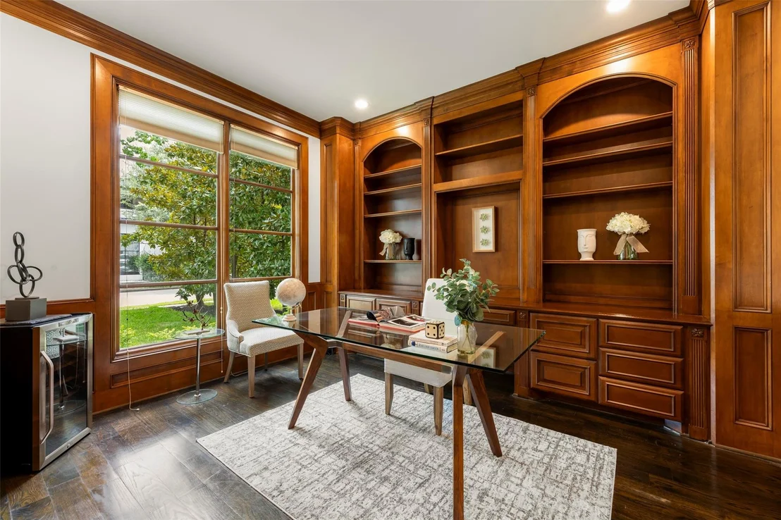 Photo of 6236 Community Drive