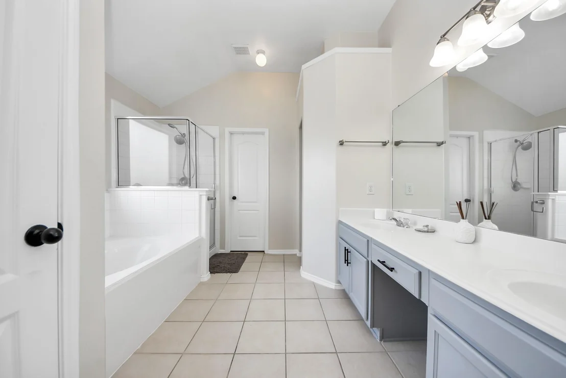 Photo of 24915 Oconee Drive