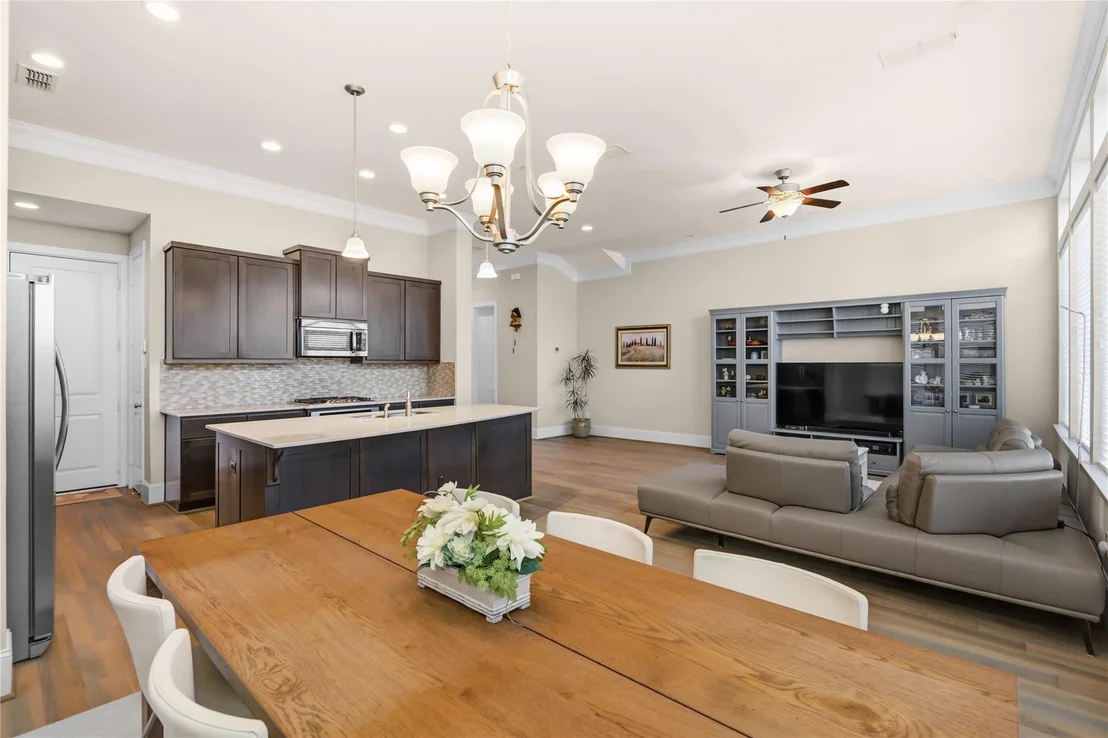 Photo of 1415 Devonshire Manor Lane