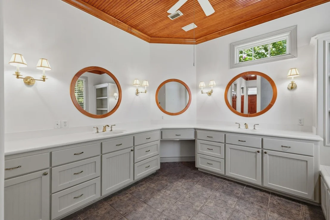 Photo of 25722 Haven Lake Drive