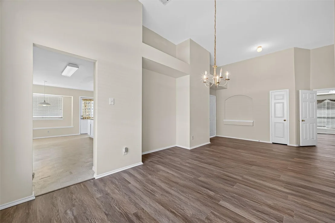 Photo of 2111 Laurel Arbor Drive