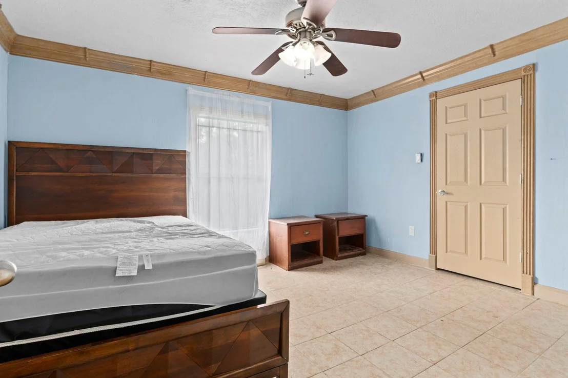 Photo of 8205 Appleton