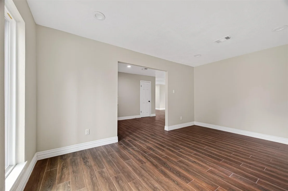 Photo of 6322 Inway Drive