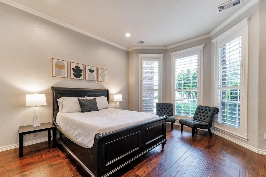 Photo of 8311 Shoregrove Drive