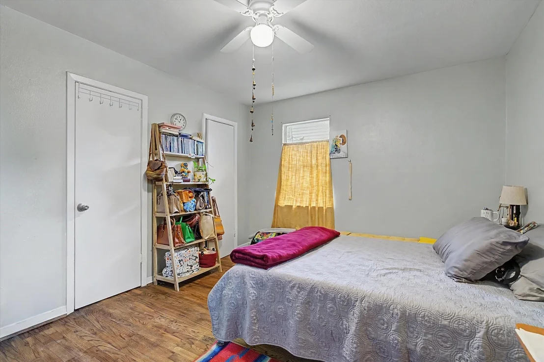 Photo of 1019 Bertrand Street