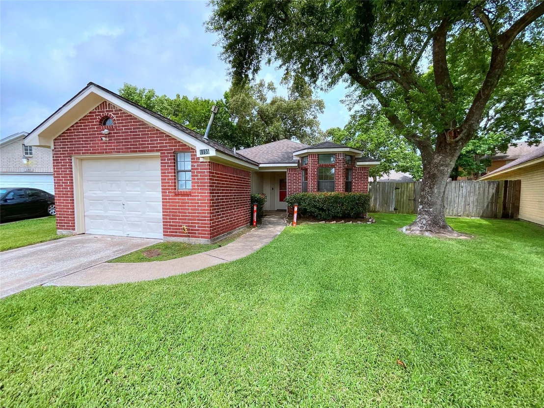 Photo of 1155 Holbech Lane