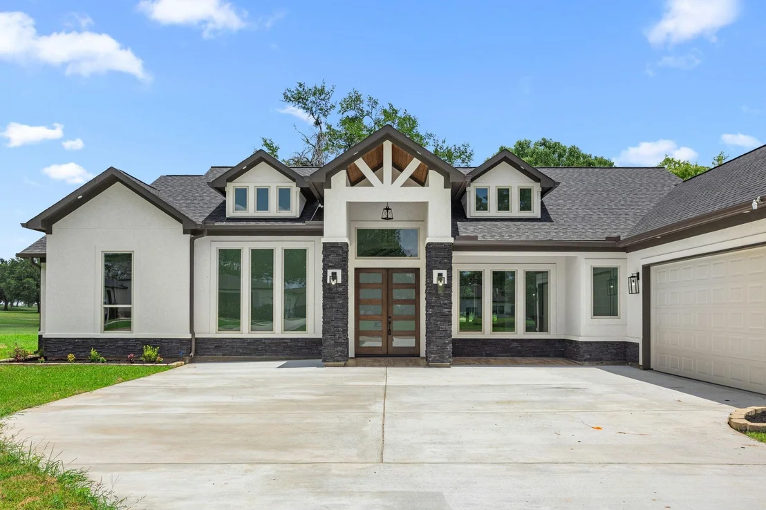 Photo of 210 Birdie Dr