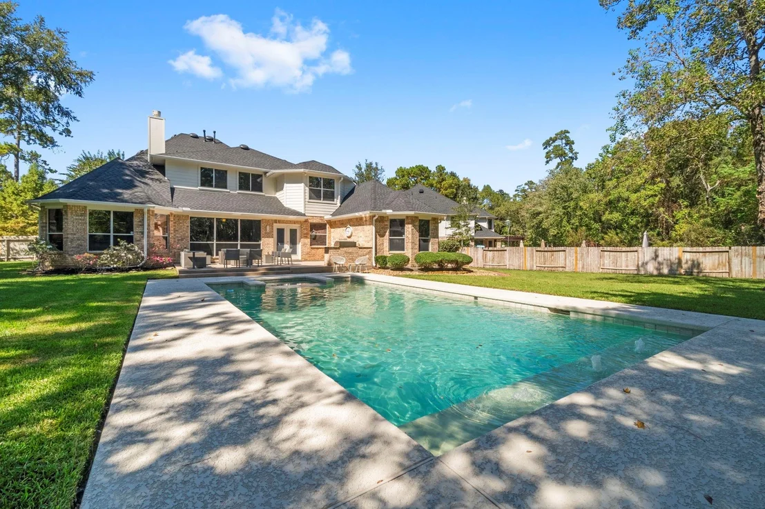 Photo of 6 Marquise Oaks Place