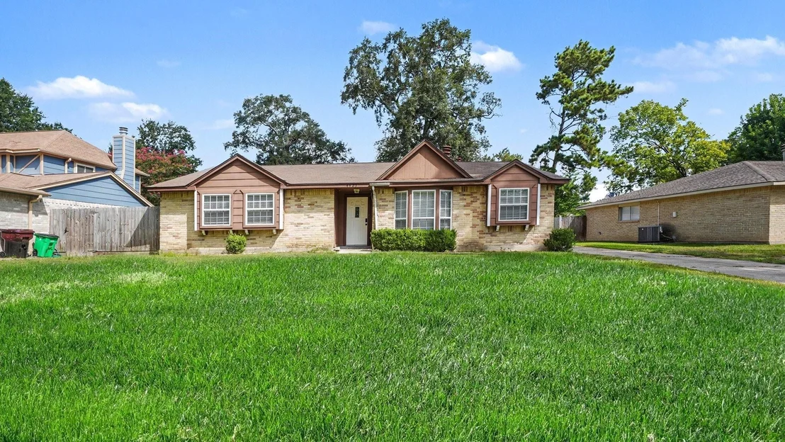 Photo of 4423 Rosegate Drive