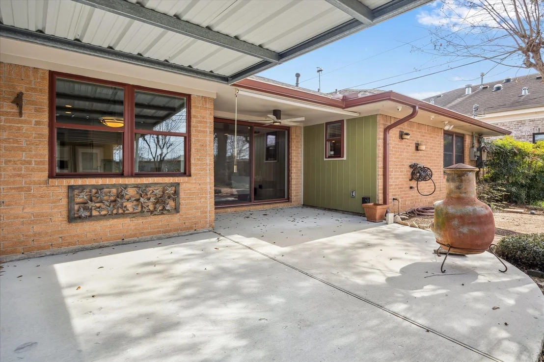 Photo of 1251 Clovis