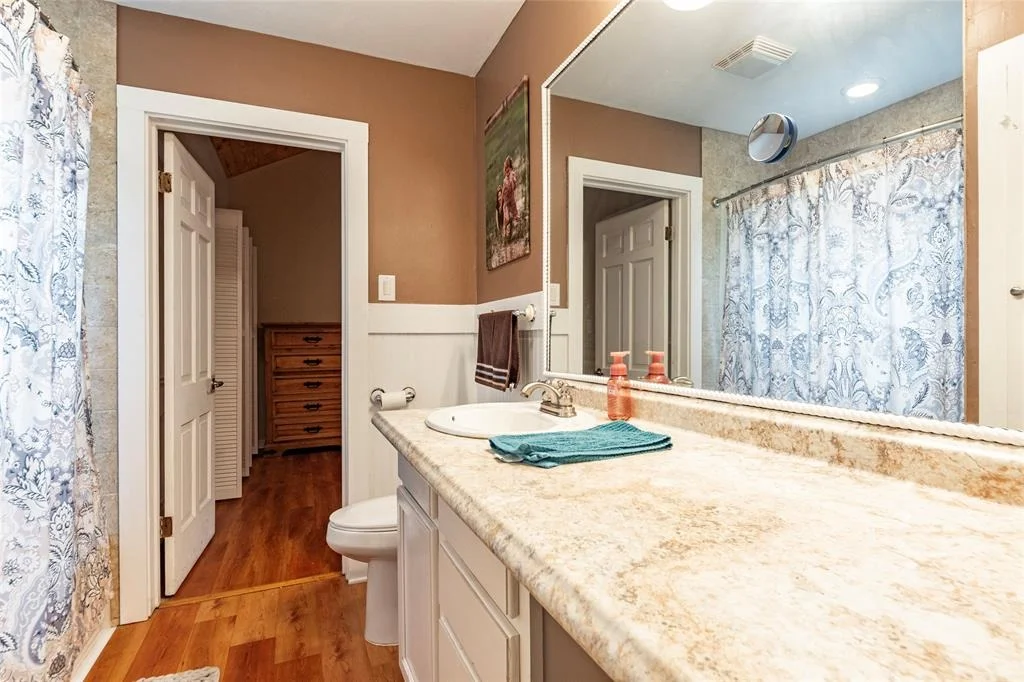 Photo of 830 Lily Lane